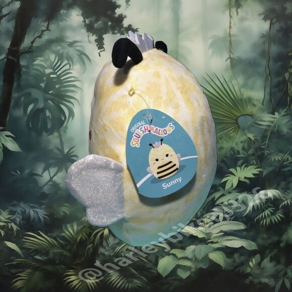 SUNNY THE TYE DYE BEE 8” SQUISHMALLOWS - Picture 2 of 3